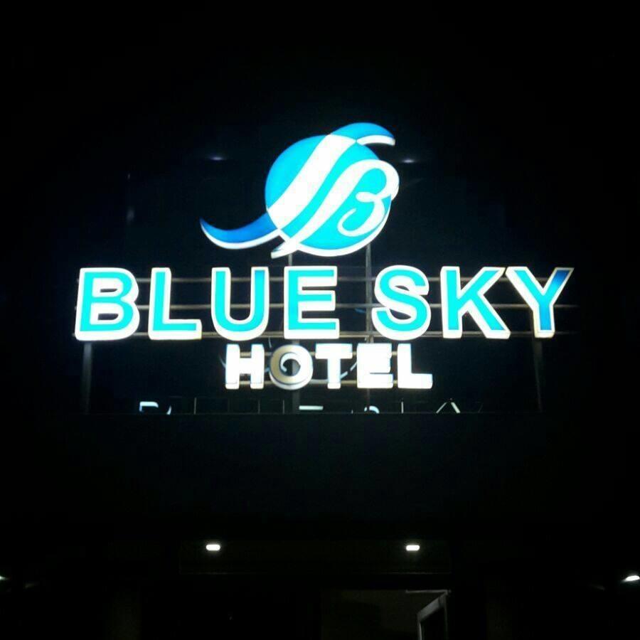 Blue Sky Hotel Golem  Buitenkant foto